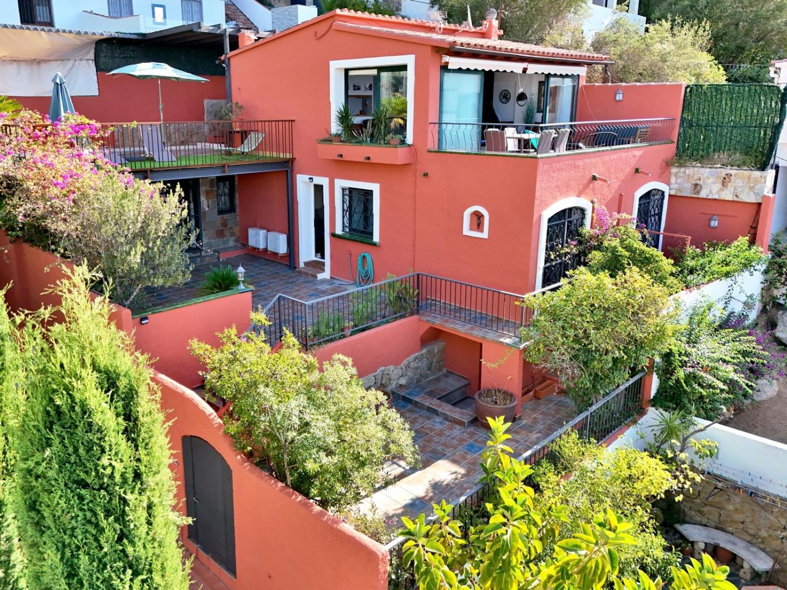 Villa Excepcional Con Vistas Panarómacias Al Mar Av-80 Roses